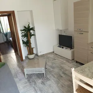 https://relax-apartment.it-lombardy.com